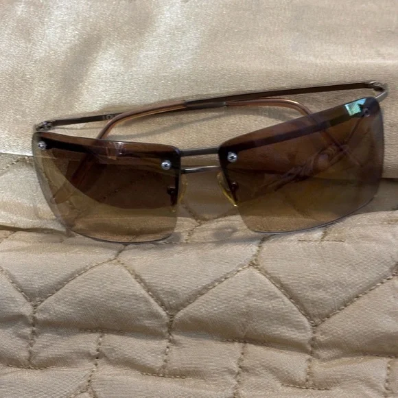 Brown Rimless Sunglasses Louis Vuitton- price represents age Brown Rimless Sunglasses Louis Vuitton- price represents age main image 2